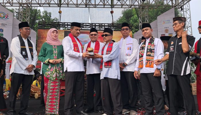 Jalih Pitoeng Ungkap Hal Ini di Festival Budaya Betawi di Petukangan Utara