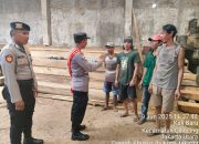 “Polsek Kawasan Kalibaru Gencar Sosialisasikan Kamtibmas dan Antisipasi Kebakaran di Pergudangan dan Dermaga Kalibaru”