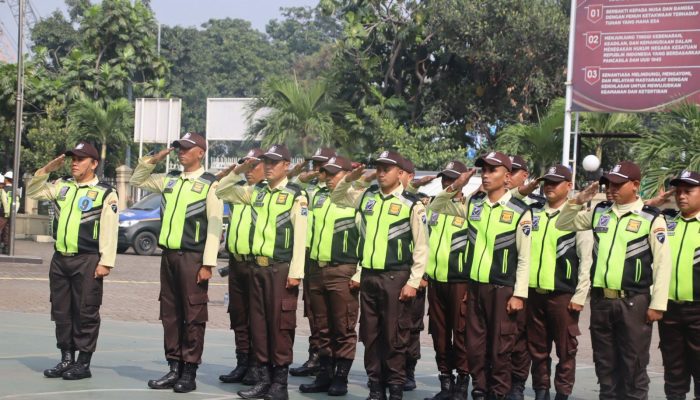 Polres Pelabuhan Tanjung Priok Semarakkan Hari Bhayangkara ke-79 Lewat Lomba PBB, Senam Tongkat, dan Borgol”