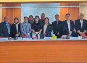 Ujian Disertasi Debby Natalia di Universitas Jayabaya Bahas Rekonstruksi Kontrak Karya Pertambangan untuk Keadilan Mineral