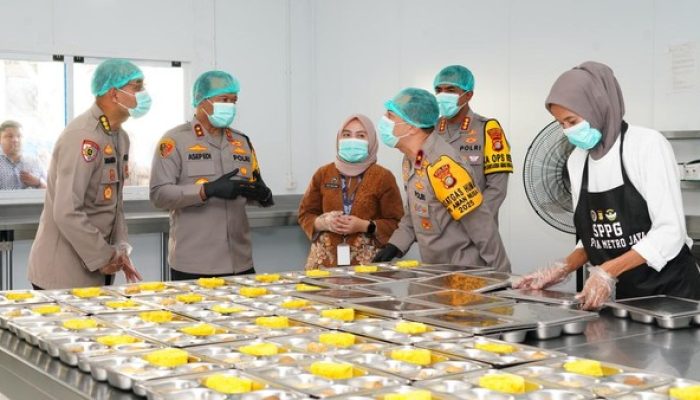 Kapolda Asep Edi Cek SPPG Palmerah Siap 99,9, Wujud Polri Peduli Gizi Rakyat