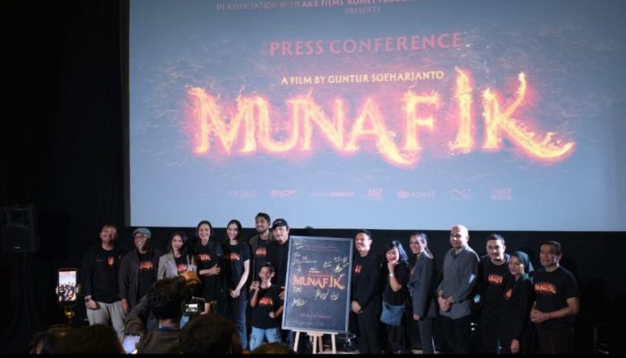 Film Horor Religi ‘Munafik’ Siap Hadir dalam Versi Indonesia, Arya Saloka Jadi Ustadz Adam